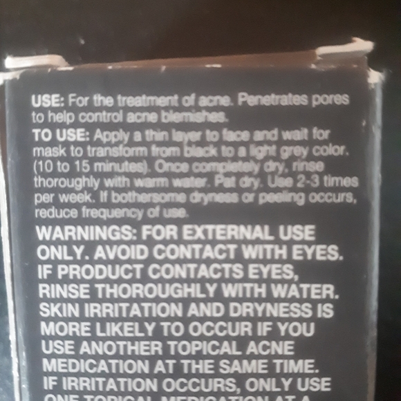 FREE with 20$ purchase - Pore penetrating Black mineral mask Avon Clearskin - Picture 3 of 6